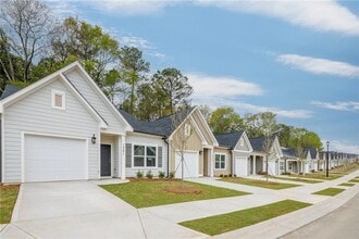 Building Photo - 100 Cottage Wy
