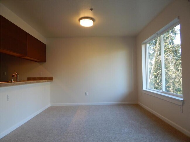 Building Photo - 11803 Ambaum Blvd SW
