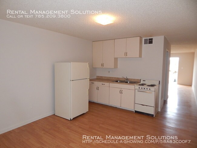 Building Photo - Franklin Apartments- Studio