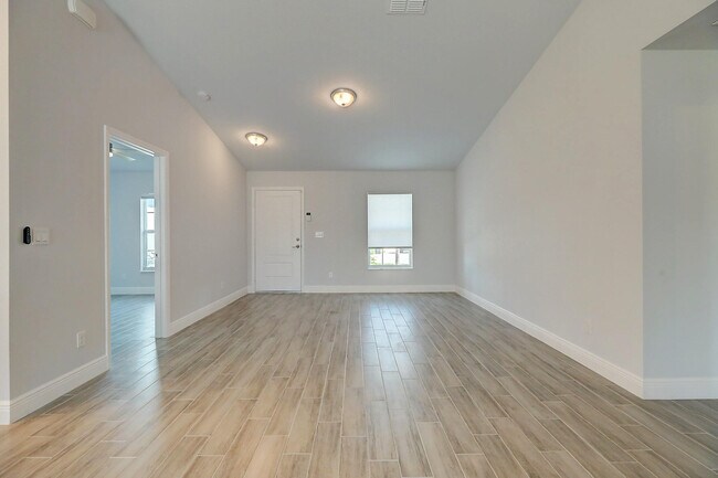 Foto del edificio - 2352 SW Plum Ct