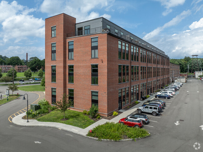 Building Photo - The Lofts at Beacon