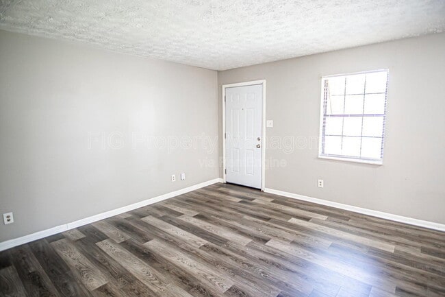 Photo - 129 Hillcrest Dr Apartment