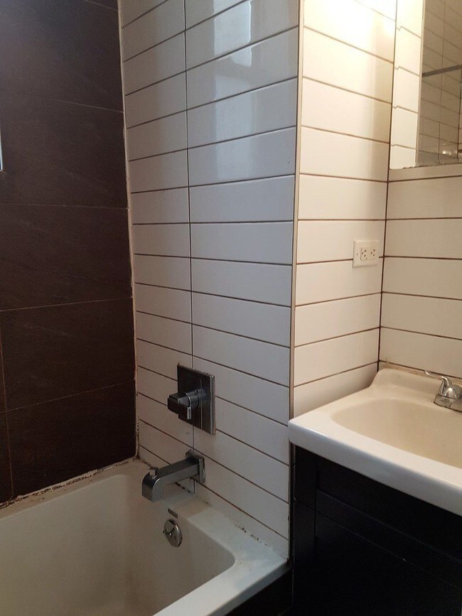 Plano de planta - 252 STOCKHOLM ST