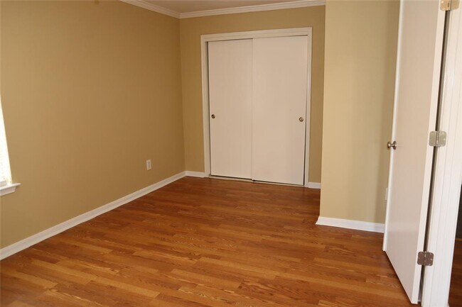Building Photo - 11735 Rolling Stream Dr