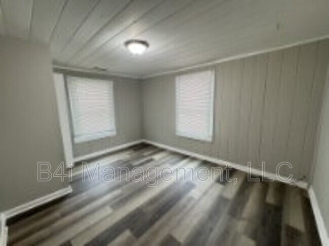 Foto del edificio - 211 Banks St