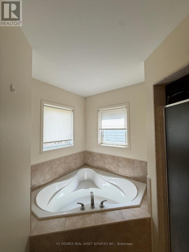 Building Photo - 181 Norland Cir