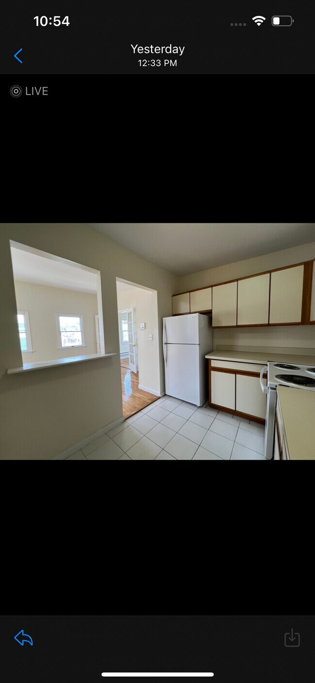 Building Photo - 114 Charles St