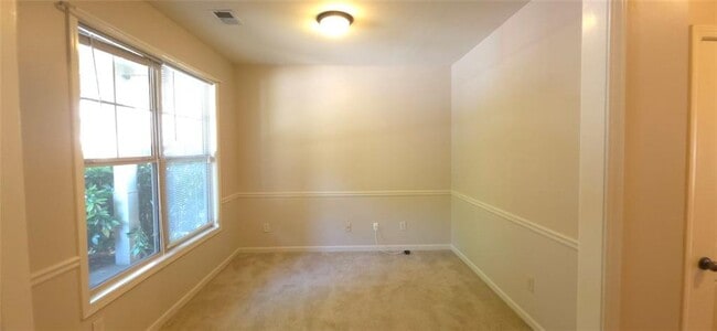 Building Photo - 237 Ascott Ln