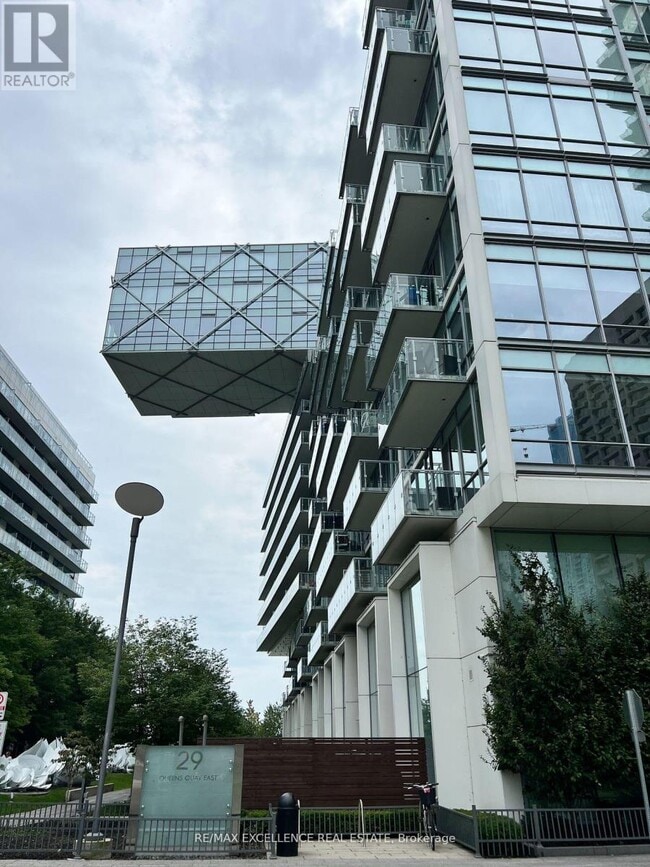 Building Photo - 29-1129 Queens Quay E