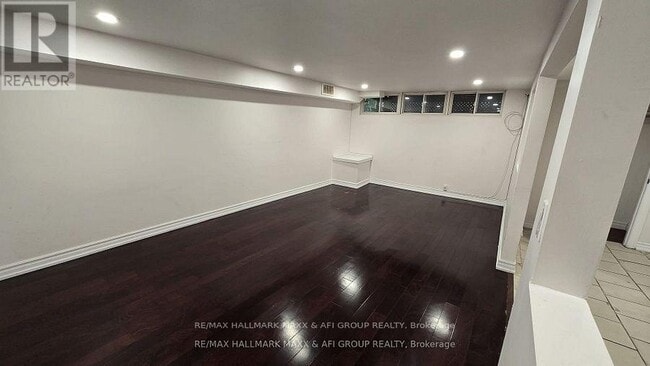 Building Photo - 265 Taylor Mills Dr N