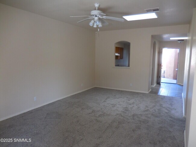 Foto del edificio - 3219 Eagle Ridge Dr