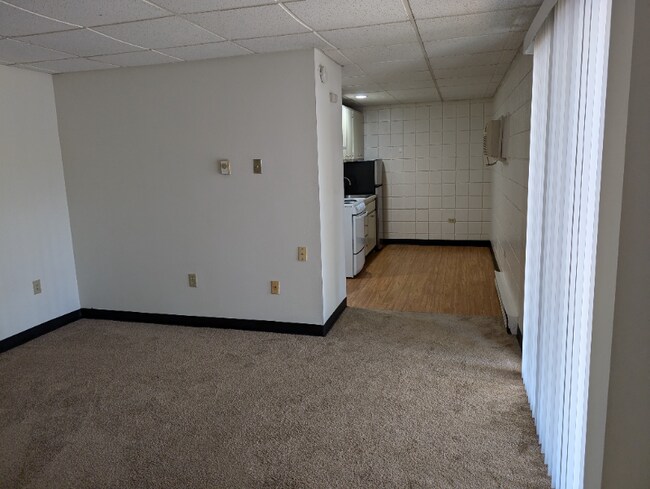 Foto del edificio - 2668 Elmwood Ave