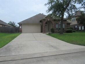 Building Photo - 2611 Colony Haven Cir