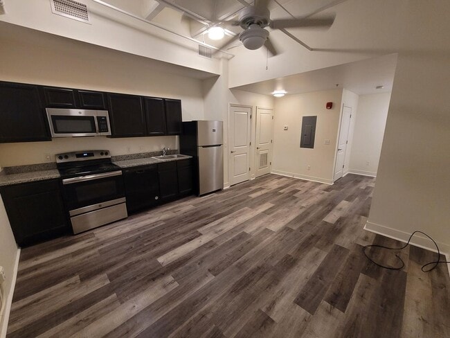 Building Photo - The Press