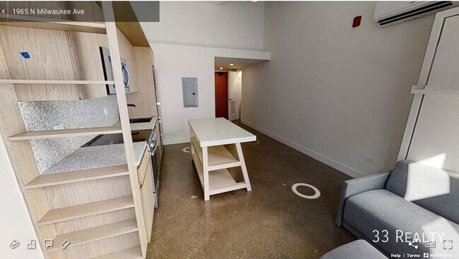 Building Photo - Newly Renovated Studio w/Murphy Bed Avail Now