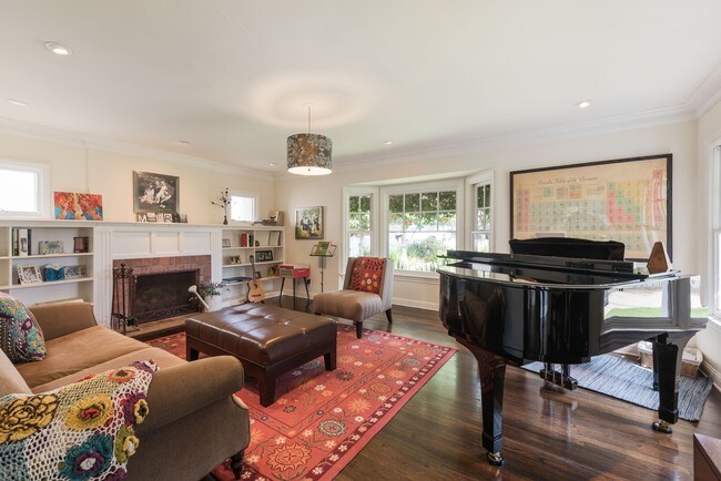 Foto del edificio - 15234 Friends St