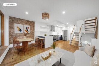 Building Photo - 119 W 95th St