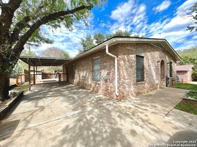 Foto del edificio - 3 Bedroom/1 Bathroom Home in the Preston S...