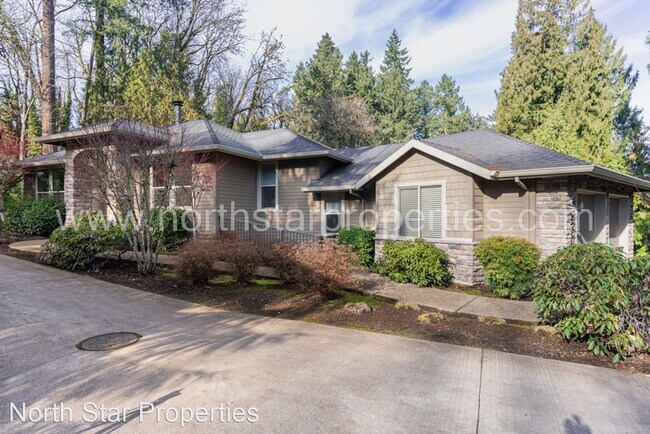 Foto del edificio - 5 br, 2.5 bath House - 2021 Tompkins St