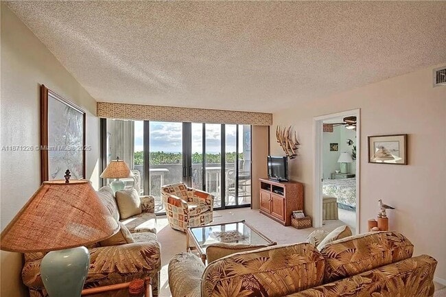 Foto del edificio - 9940 S Ocean Dr