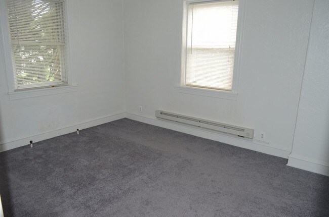 Foto del edificio - 420 Edmonds Ave