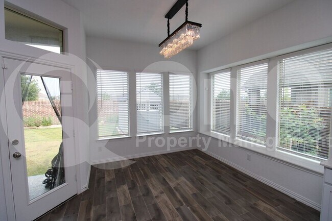 Building Photo - 7208 Black Cherry Ln