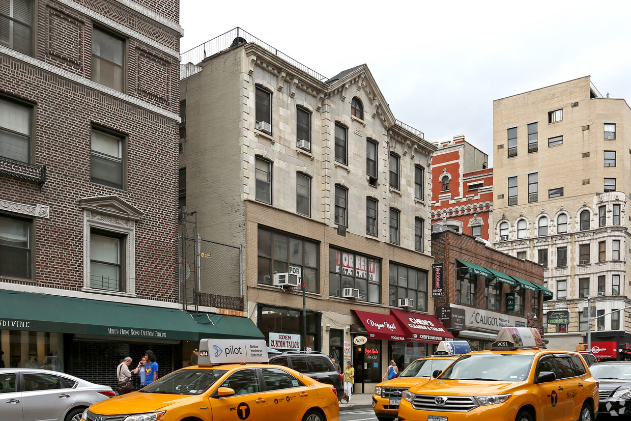 Building Photo - 1222 Lexington Ave