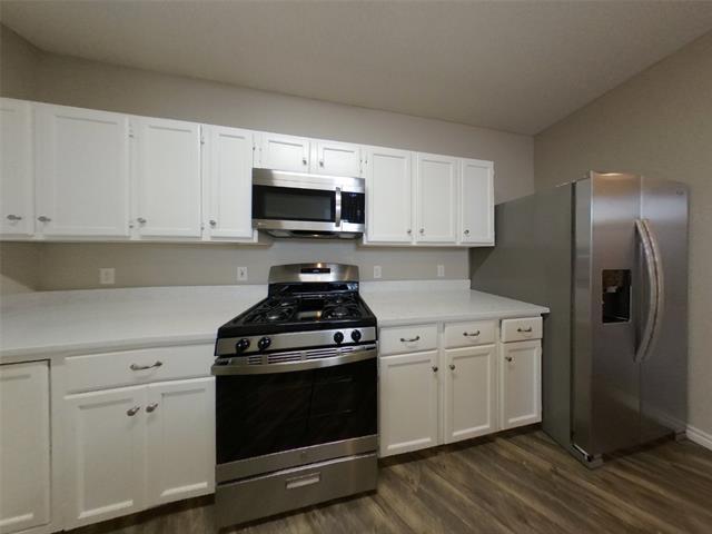 Building Photo - 1233 Clear Creek Dr