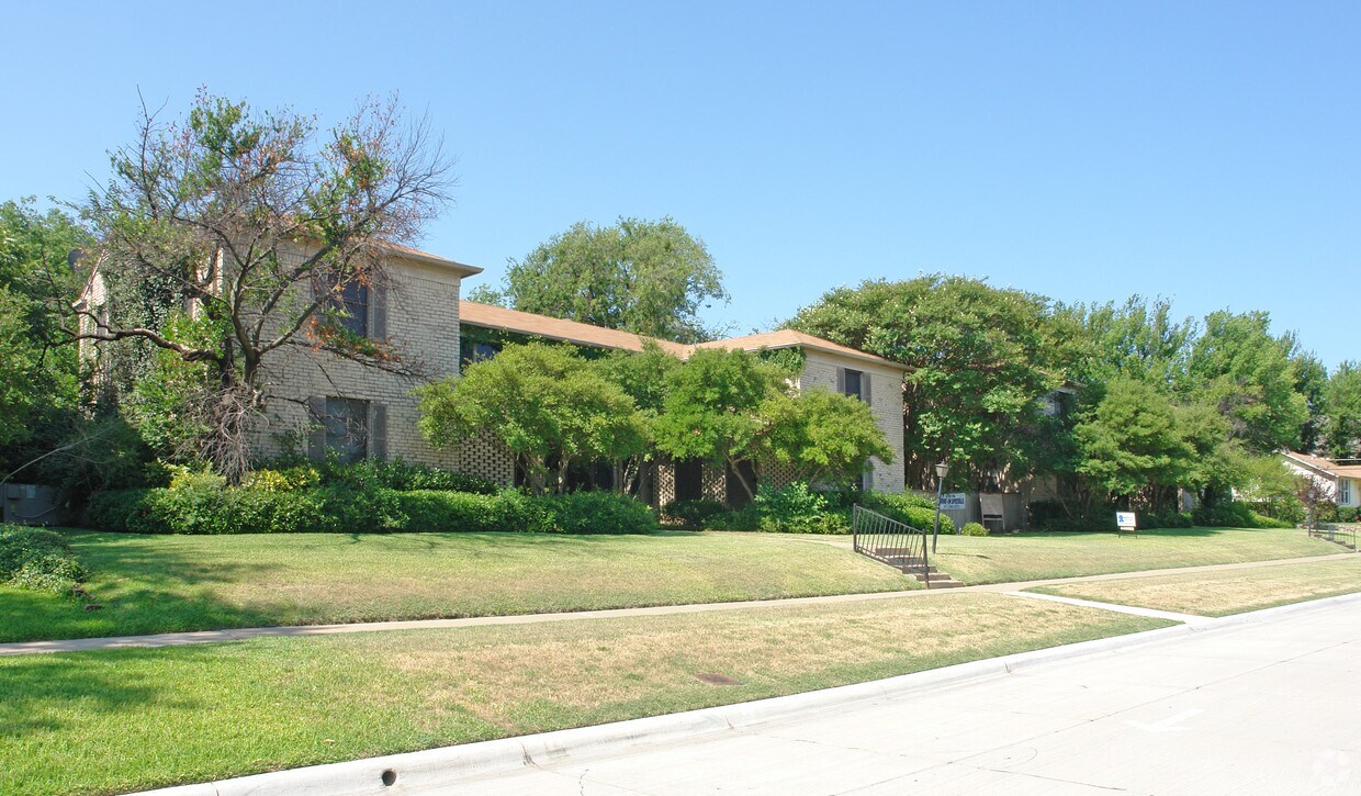 Building Photo - Birchman Apartments