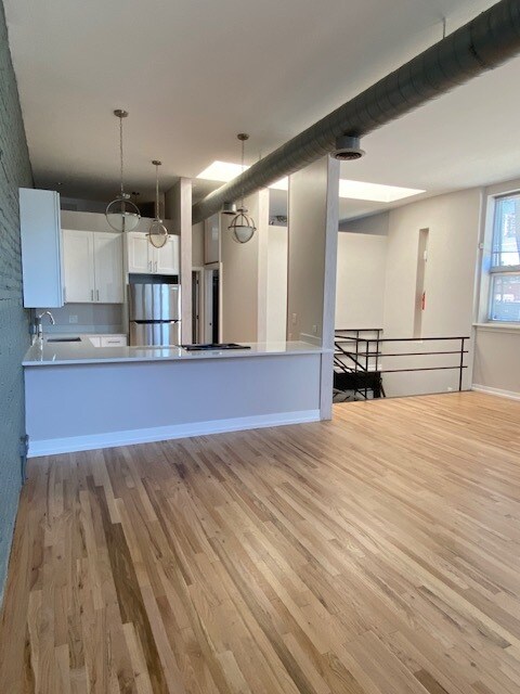 1.ª planta - 1734 W Cortland St