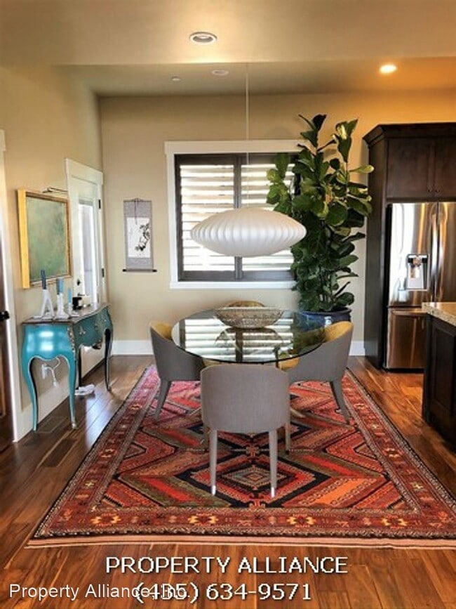 Building Photo - 10380 N Sightline Cir