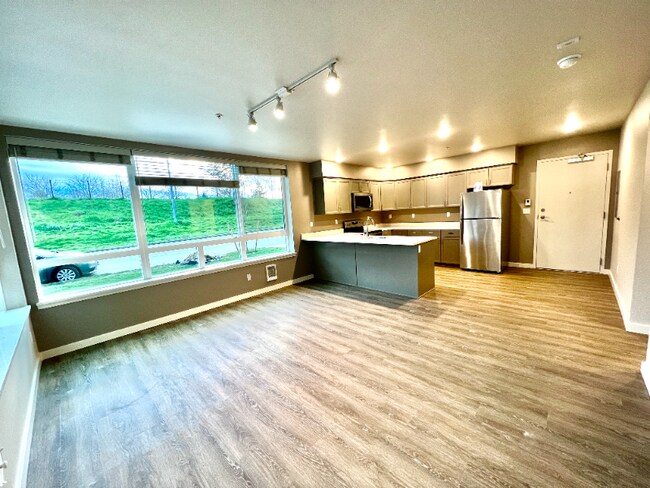 Building Photo - 2330 Yakima Ct
