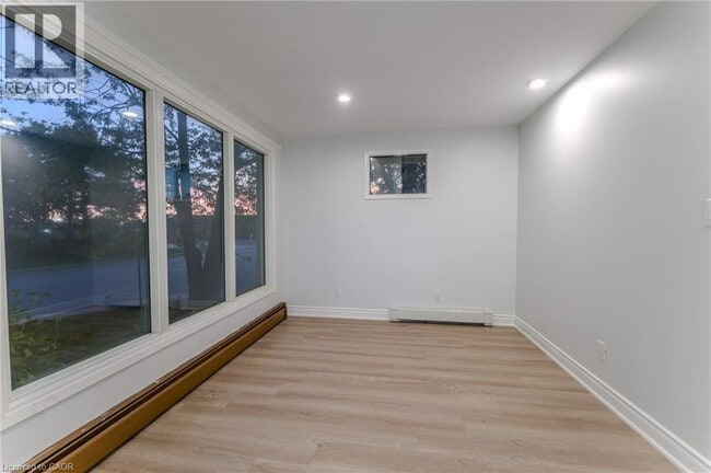 Building Photo - 150 Hagar St