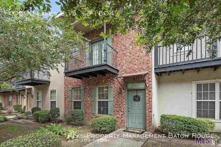 Primary Photo - Gorgeous Townhome in the Lakes at Bluebonnet!