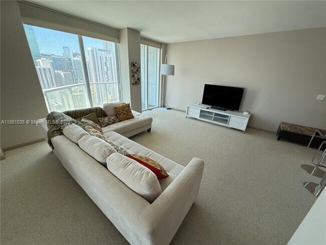 Building Photo - 253 NE 2nd St