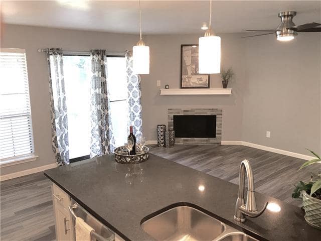 Building Photo - 2505 Wedglea Dr