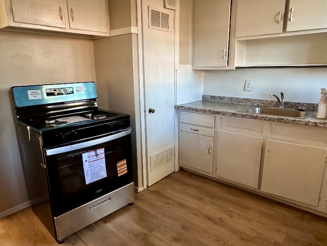 Building Photo - 212 S Fillmore St