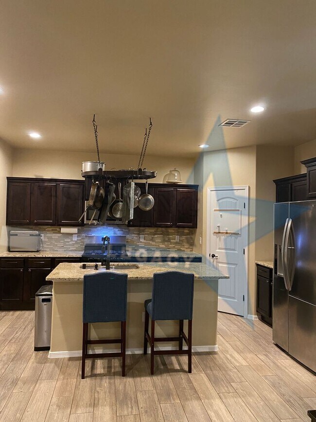 Foto del edificio - Beautiful 4 bed, 2 bath house move in ready! *military discount offered!