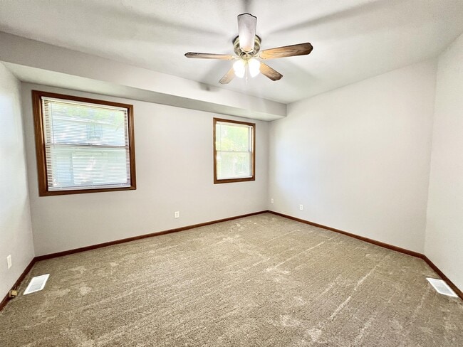 Building Photo - 167 S Jackson St