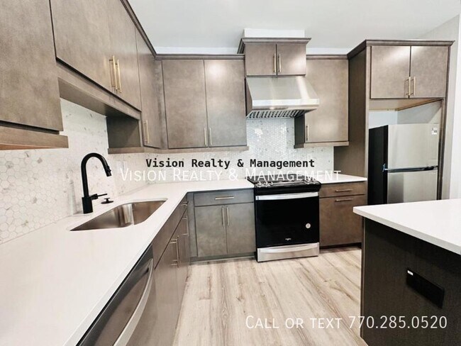 Building Photo - BRAND NEW TOWNHOME! 3BD/2.5BA