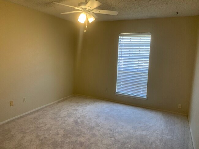 Foto del edificio - 7209 Sparkle Sea Dr