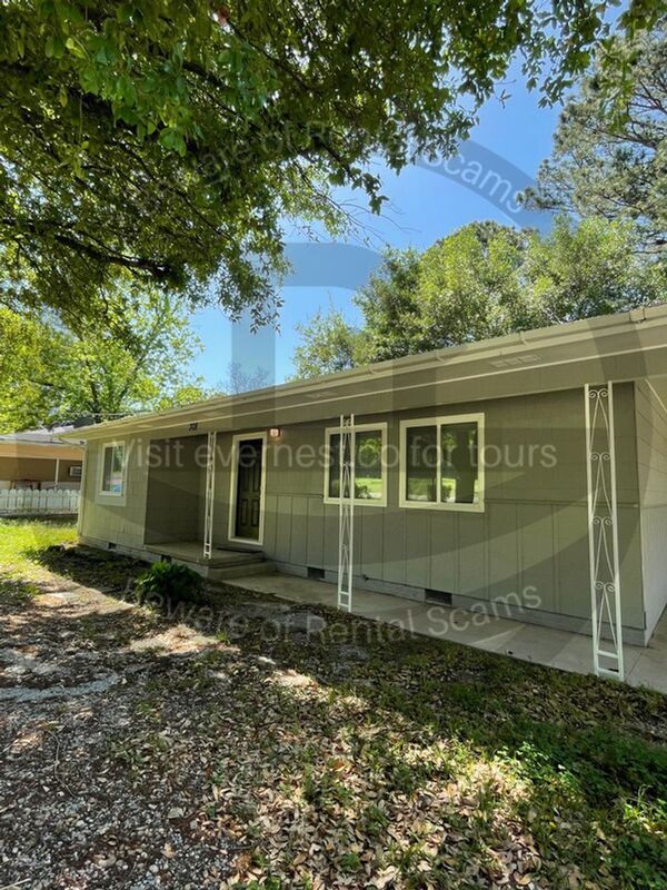 Primary Photo - 308 Cleary Rd