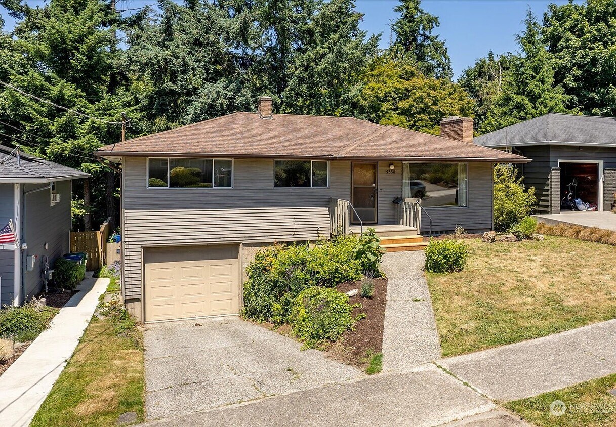 5338 SW Manning St, Seattle, WA 98116 House Rental in Seattle, WA