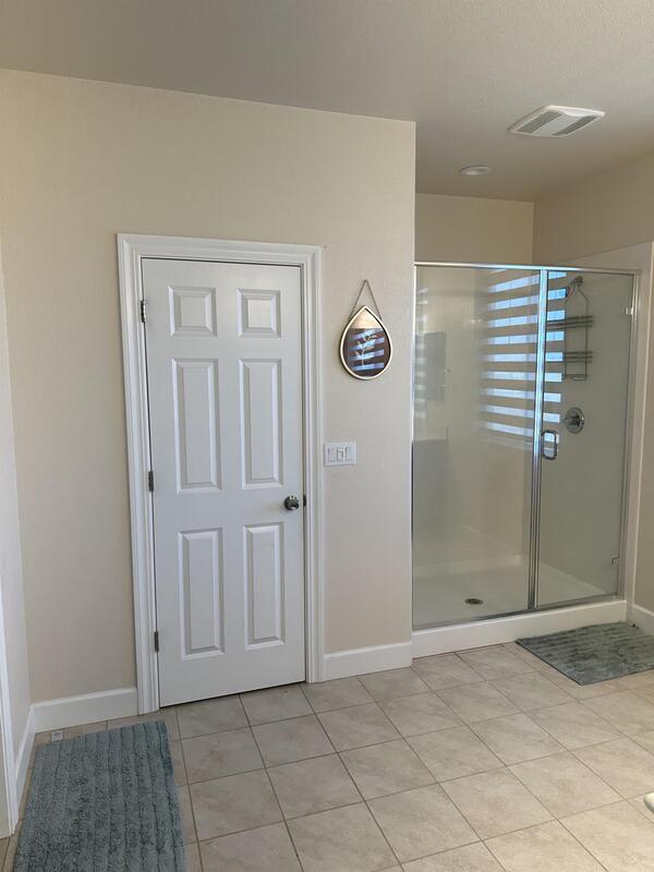 Building Photo - 1503 Oliveira Dr