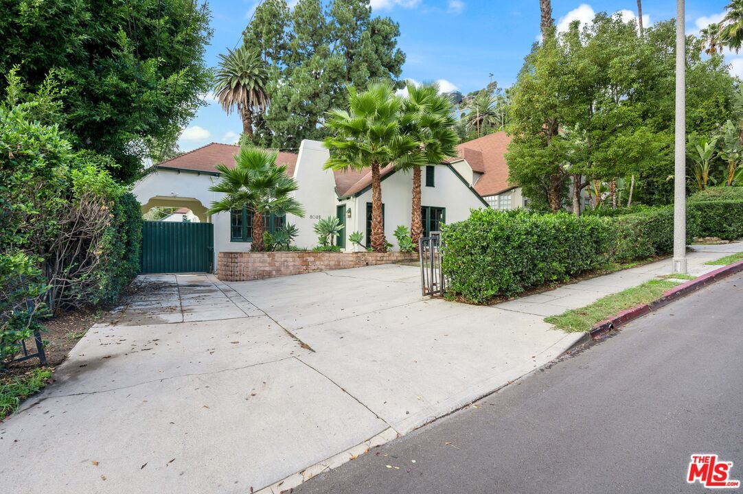 8085 Selma Ave, Los Angeles, CA 90046 House Rental in Los Angeles, CA