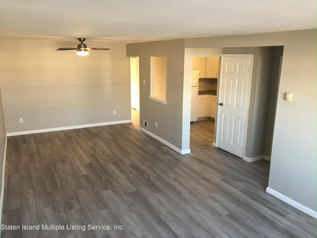 Building Photo - 162 Jules Dr