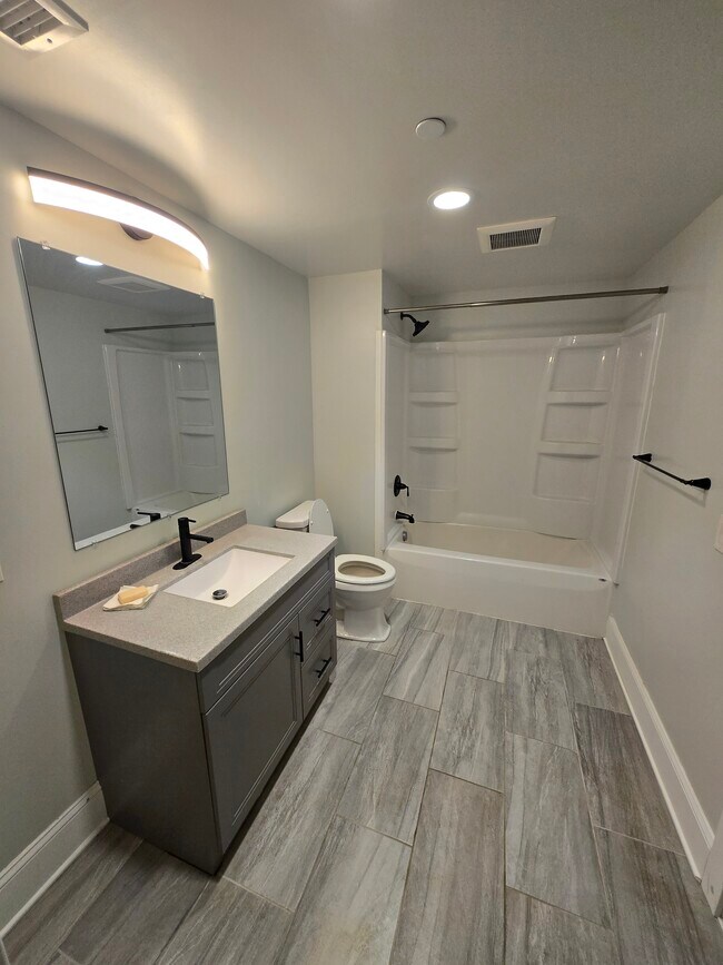 Foto del edificio - 232 E Michigan Ave