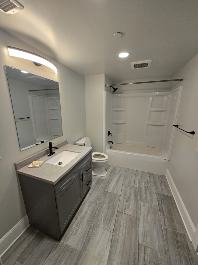 Building Photo - 232 E Michigan Ave