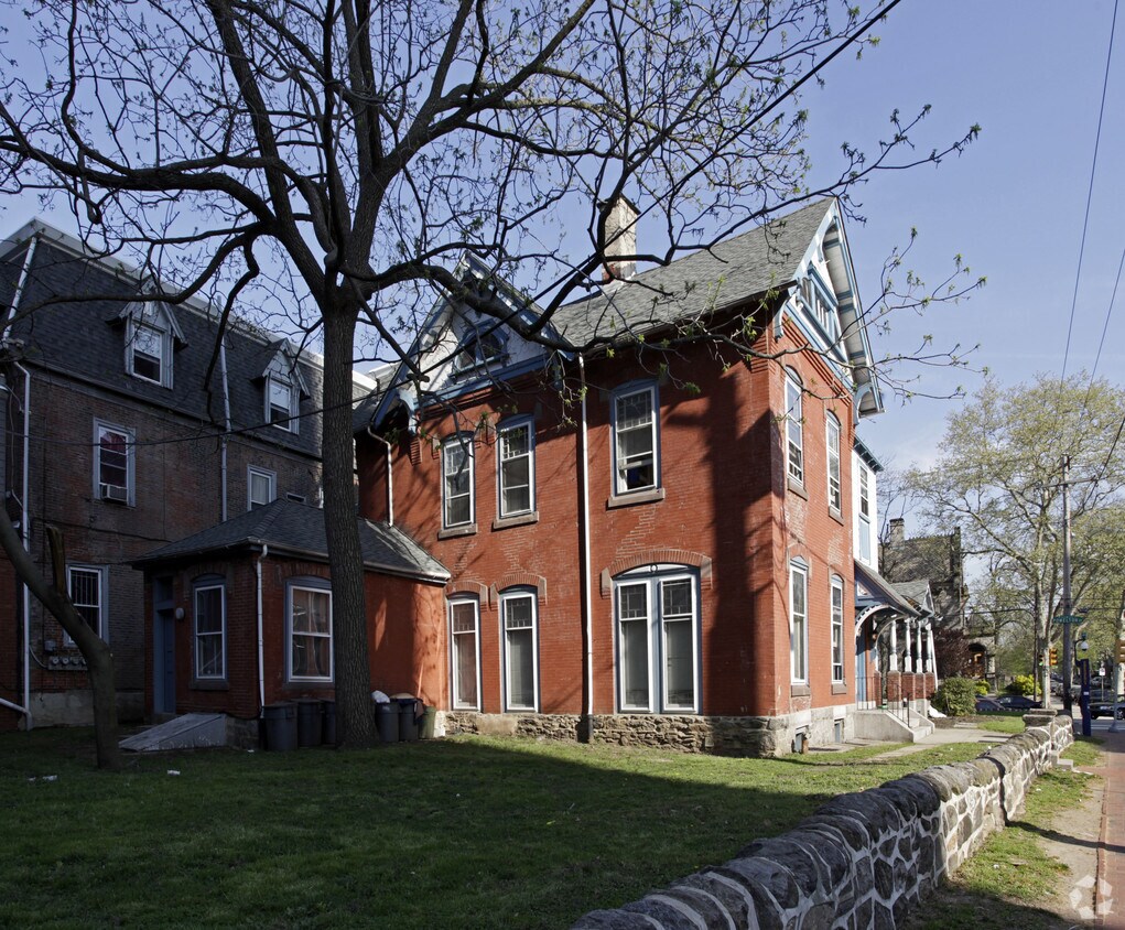 Building Photo - 3400-3402 Powelton Ave