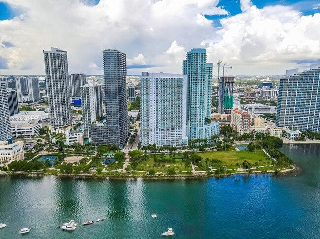 Foto del edificio - 1800 N Bayshore Dr